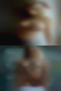 Love women on webcam anal toys and play.