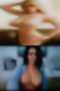 5ft7 horny wife medium brown skin.